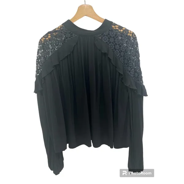 Free People Little Bit of Love Black Crochet Lace Ruffle Blouse Small - Image 5