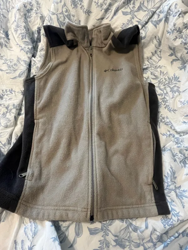 Columbia Women’s Vest Fleece - Image 2