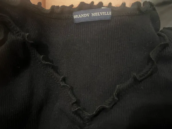 Brandy Melville black tank top with ruffled straps and hem - Image 5