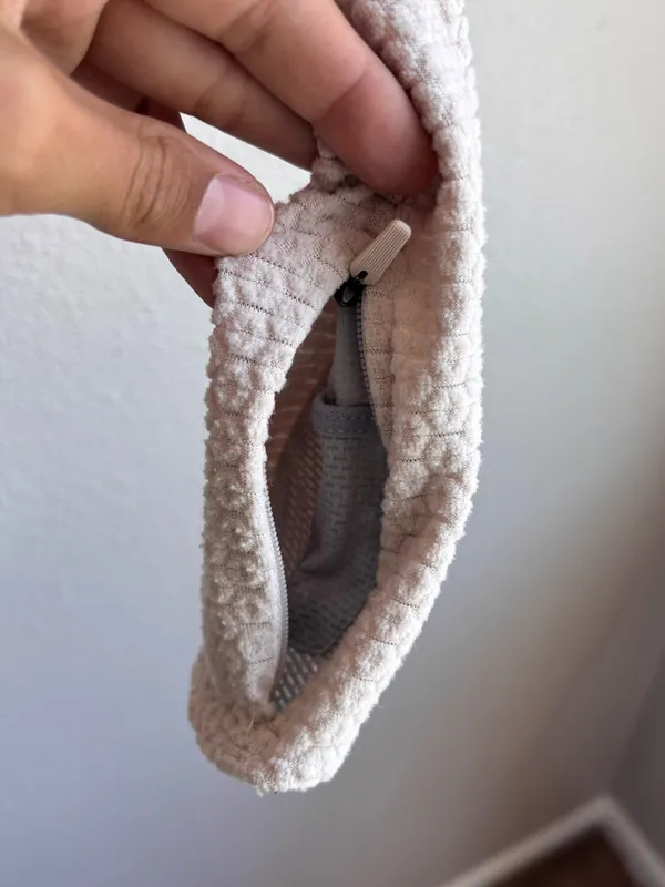 Nike Light Beige Waffle-Texture Long Sleeve - Image 6