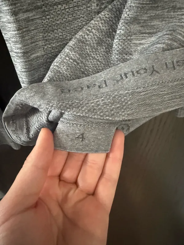 Lululemon Swiftly Tech Long Sleeve - Image 4
