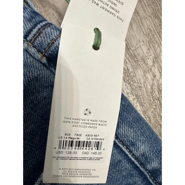 American Eagle AE77 Womens Low-Rise Flare Jeans‎ Medium Wash Distressed Size 14 Regular NWT - Image 4