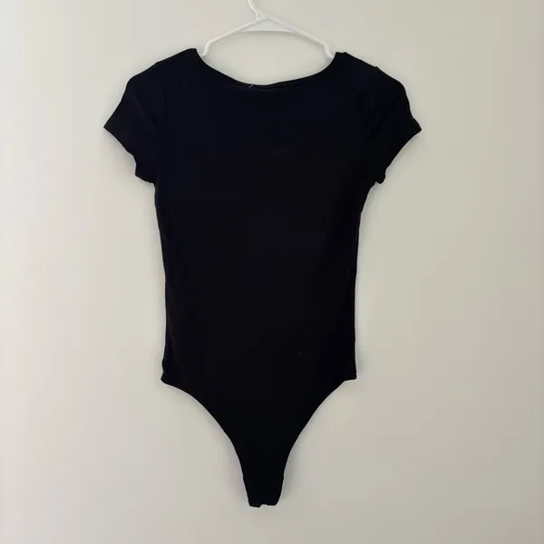 hollister ribbed bodysuit - Image 3
