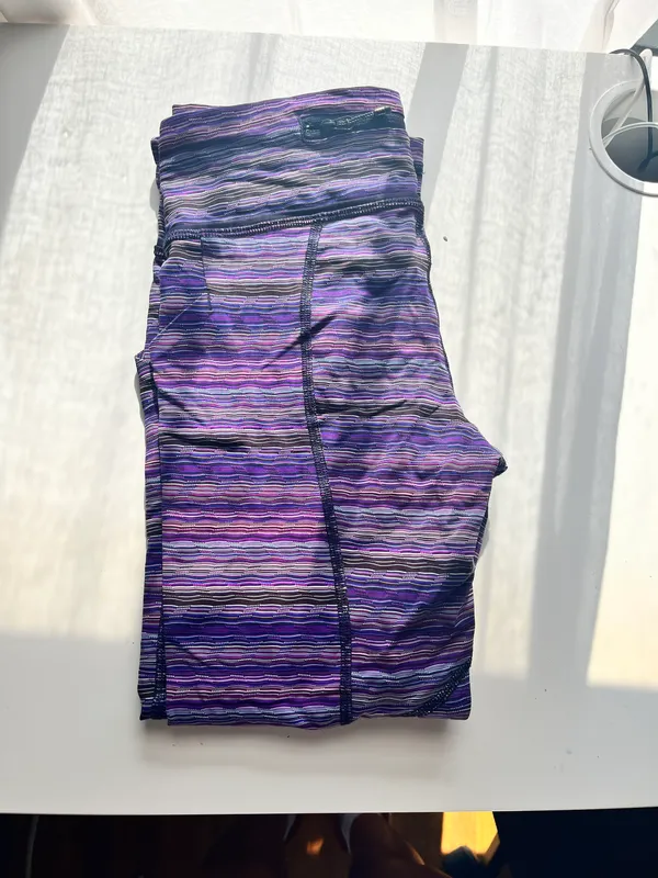 Cropped Leggings - Image 2