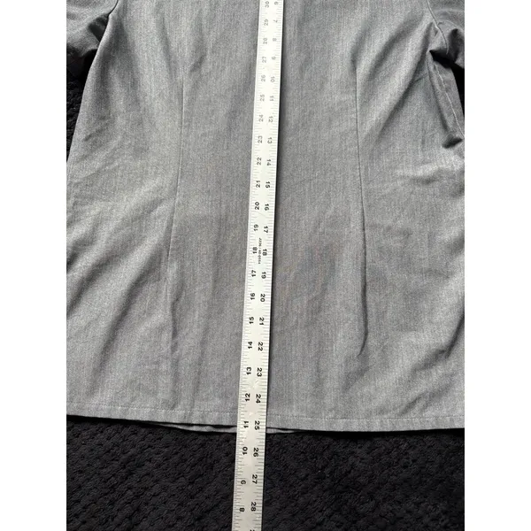 FIGS‎ Women's Technical Collection Scrub Top Gray Short Sleeve V Neck Sz Small - Image 7