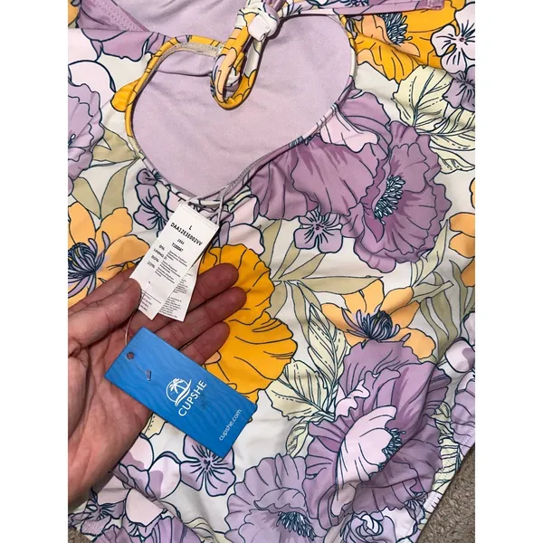 Cupshe One Piece Floral Swimsuit - Image 3