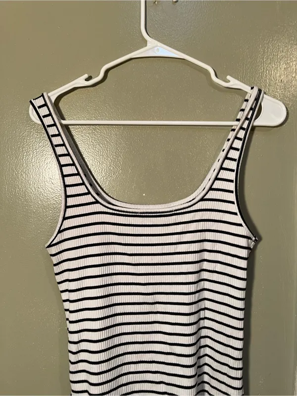 Eri + Ali Women’s Size Medium Janesse Ribbed Top Striped White Black Scoop Neck - Image 8