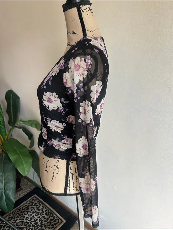 Rebellious Dreamer Ruched Floral Black Top Size Medium - Image 5