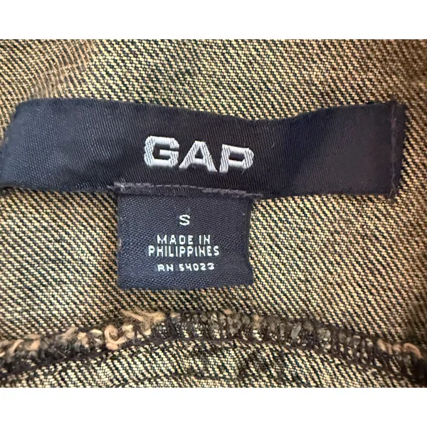 Vintage GAP Denim Jacket Womens Small Blue Jean Trucker 90s Made Phillipines - Image 3