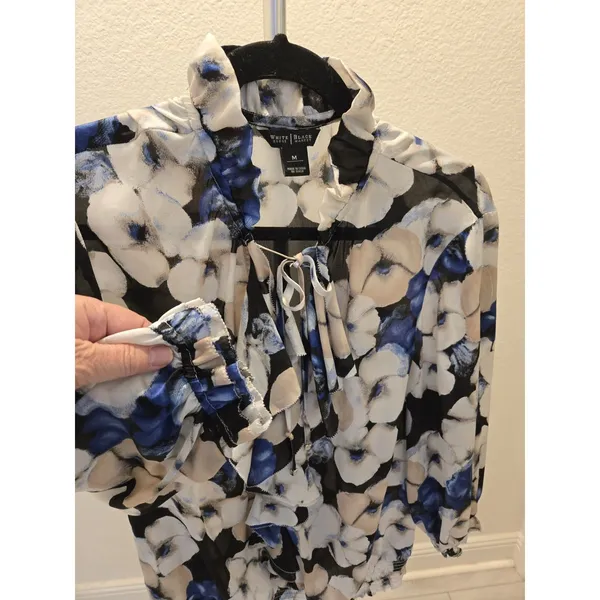 White House Black Market Floral Tie Neck Ruffle Chiffon Blouse Top Women Size M - Image 2
