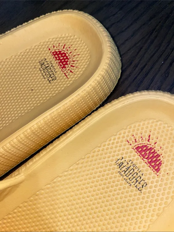 Rare Promo Tequila Cazadores “Tacos & Tequila”Cloud Slides Size 8.5-9.5 (40-41) - Image 6