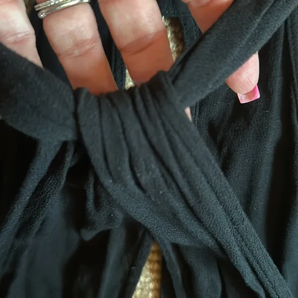 Free People medium m black flowy tank top keyhole front buckle at neck hot NWOT - Image 3