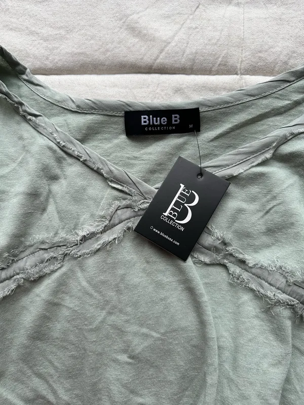 blue b blouse Green Size M - Image 3