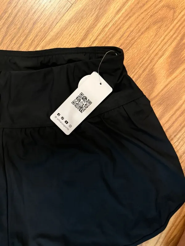 All in Motion Women's 6" High-Rise Pocketed Bike Shorts - Image 2