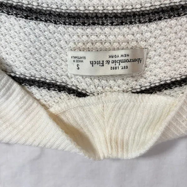 Abercrombie womens long open cardigan white gray stripe. Size S. fall, winter - Image 2
