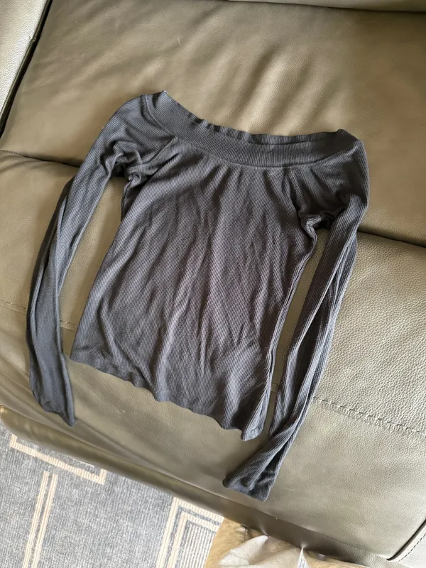 BDG Long Sleeve Urban Outfitters Top - Image 3