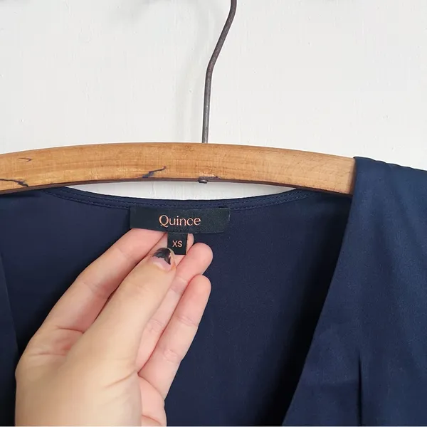 Quince • Washable Stretch Silk Puff Sleeve Mini Dress navy blue v neck - Image 5
