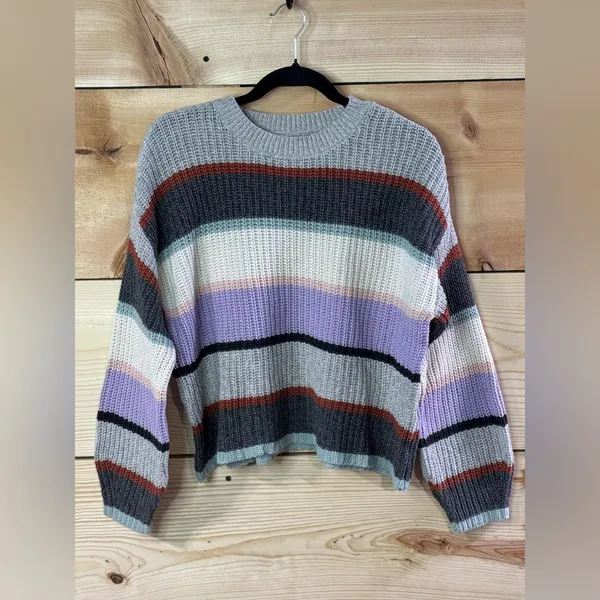 American Eagle Sweater - Image 2