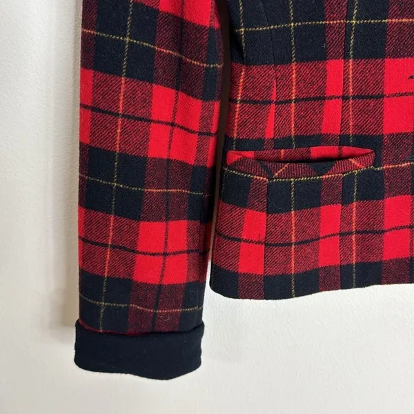 BCBG Paris‎ Women's Plaid Wool Blend Blazer Red Black Small - Image 4