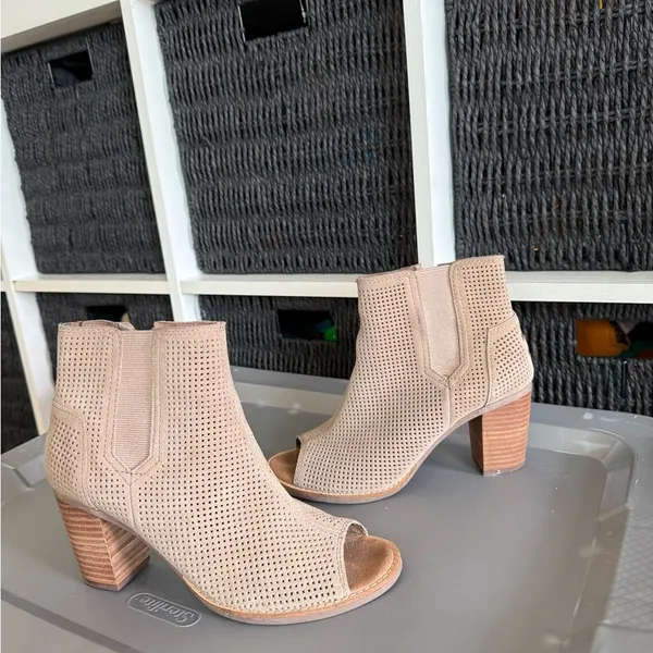 Toms Beige Perforated Ankle Booties - Image 3