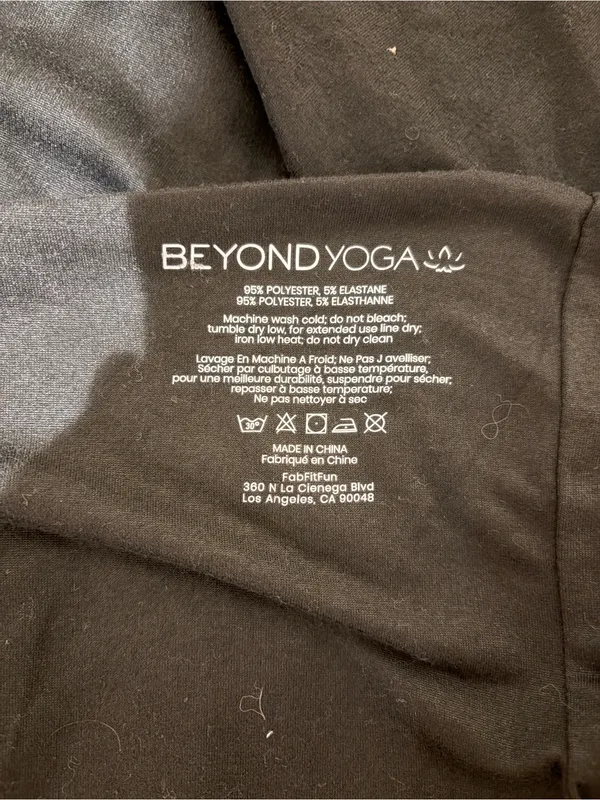 Beyond Yoga Black Pocket Infinity Wrap Scarf Active Athletic Running One Size - Image 6