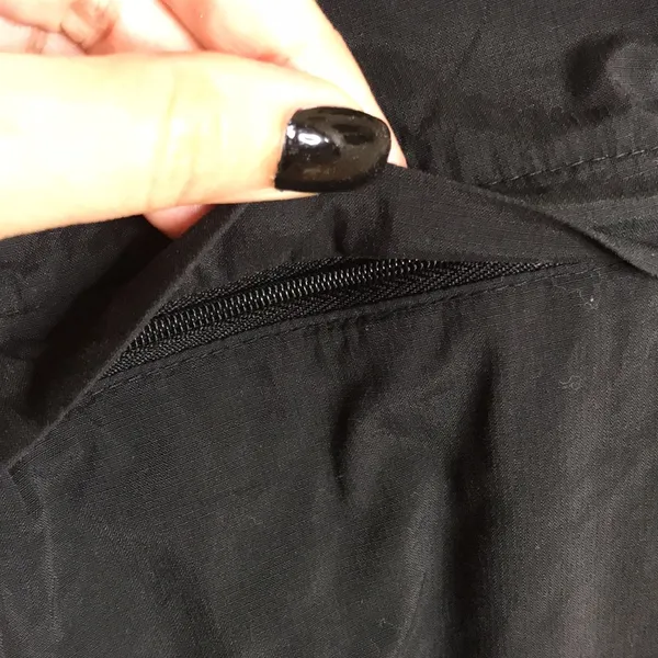 The‎ North face ladies nylon convertible pants size 8 - Image 4