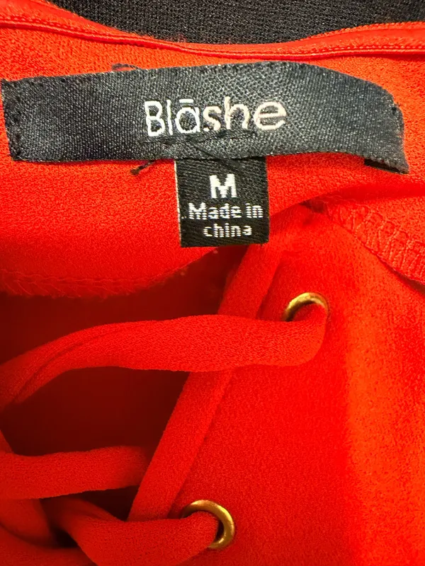& Other Stories Blashe red bodycon dress with lace-up front and side slit, size M #party #eveningwear - Image 3