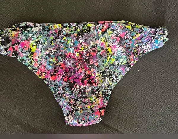 ⚠️ Clearance NWOT Victorias Secret swim bikini bottom multicolor, strap sides S - Image 4