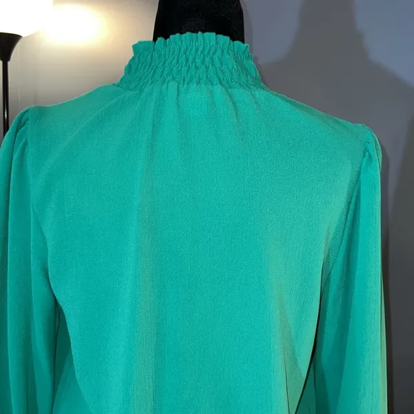 Faith and Joy Size M Emerald Green Blouse - Image 9