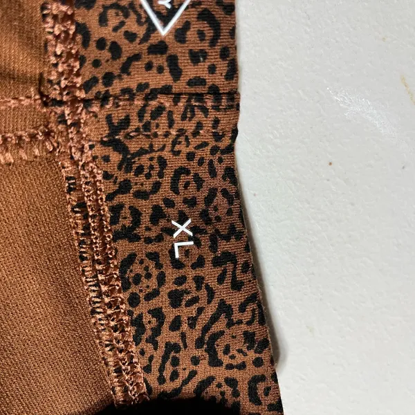 St John Bay (Xl) Cheetah Print Pull On Pants With Tummy Control‎ Panel Preowned - Image 6