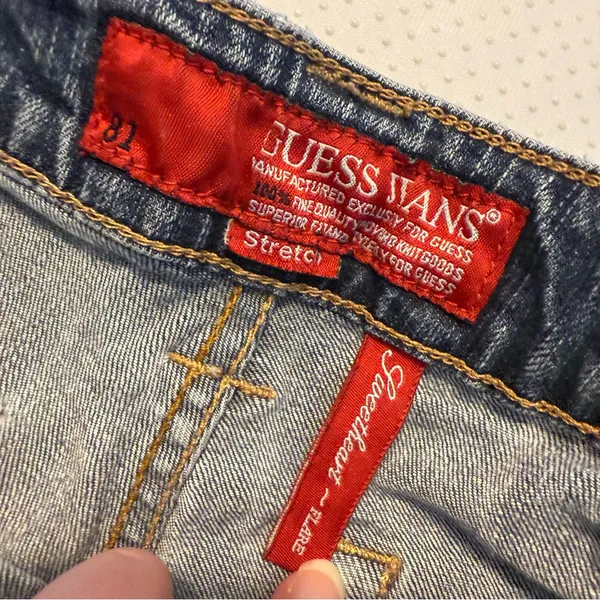 VTG Guess Stretch Denim Jean Shorts Low Rise 28” Waist Distressed 3.5” Inseam - Image 3