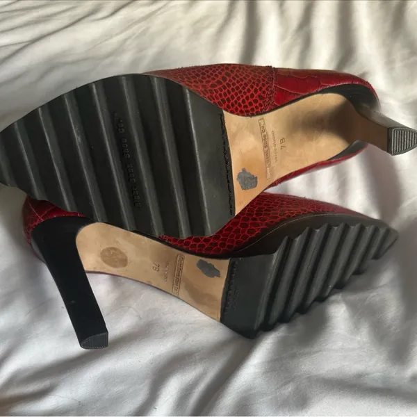 Right Bank Shoes.Red Croc - Image 8
