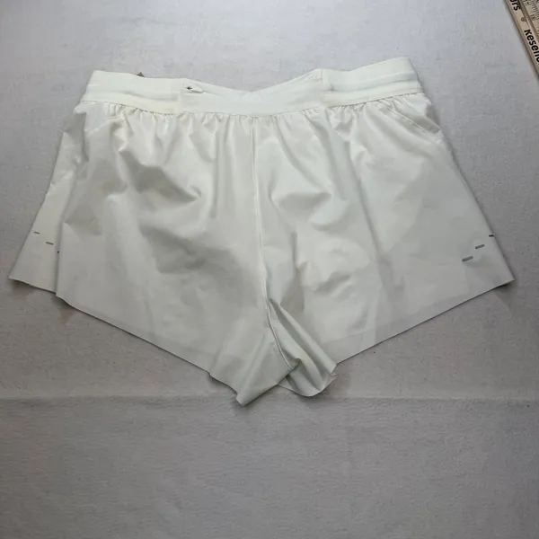 Nike Women's Swift Dri-FIT 2.5" Brief-Lined Running Shorts Medium HQ0638-133 NWT - Image 4
