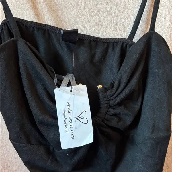 FINAL MARKDOWN Junior Windsor Black Camisole crop Top small NWT - Image 4