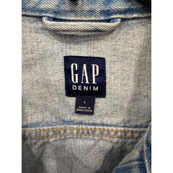 Gap Womens Denim Jacket Large Light Blue Classic Trucker Acid Wash Pockets - Image 4