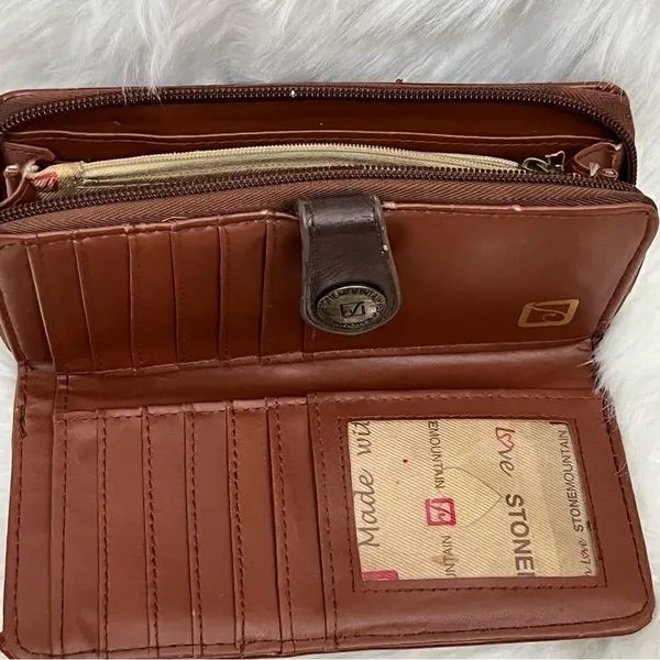Stone Mountain Leather Wallet Brown Larger Size - Image 2