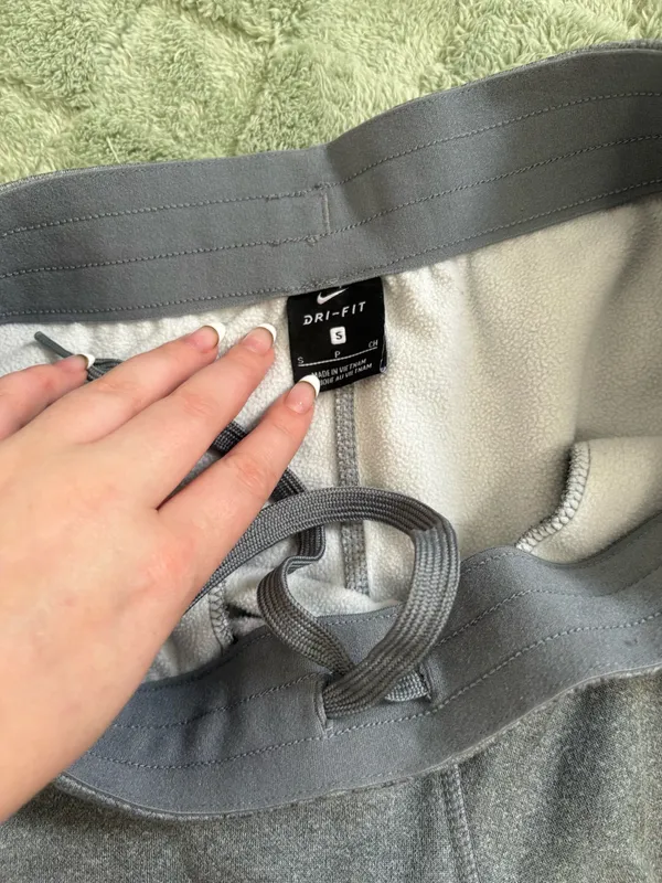 Nike Dri-Fit Sweatpants Grey Small - Image 2