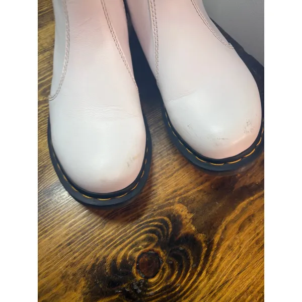 Dr. Martens White Boots Women‎ Size 8 - Image 4