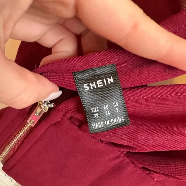 SheIn V-neck crop top - Image 3