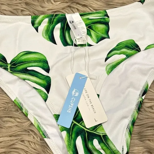 NWT cupshe swim suit bottoms size large - Image 3