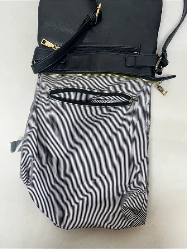 Classic Black Crossbody Shoulder Bag - Image 6