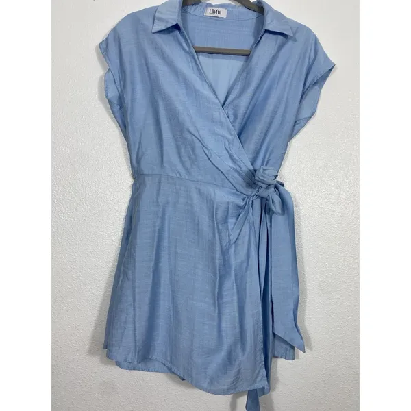 Lilyful Blue Solid Wrap V-Neck Tie Waist Lined Cap Sleeve Romper S Rayon - Image 4