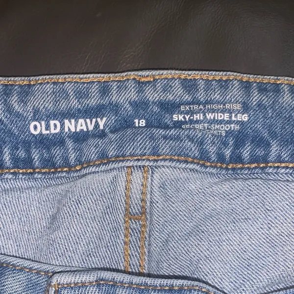 Old Navy Extra High Rise Sky Hi Wide Leg Jeans Secret Smooth Pockets - Image 7