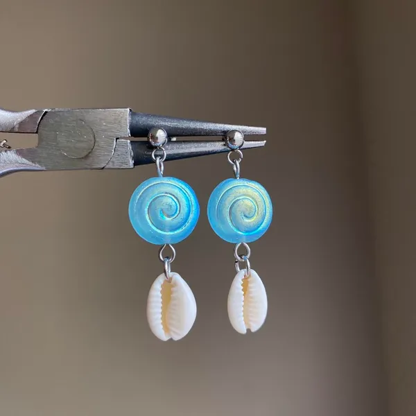 quality Czech glass beads snail shell & natural cowrie seashell dangle earrings 🌀💕 - Image 3