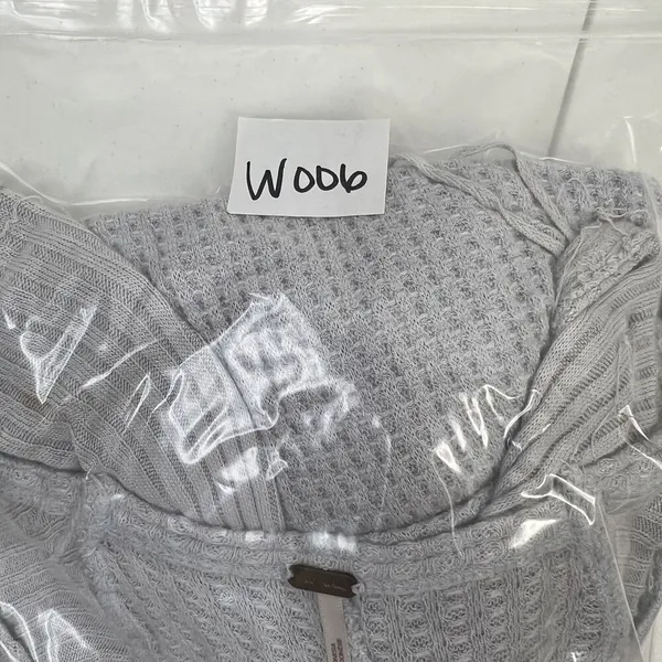 Free People Sz XS Ventura Thermal Top Waffle Knit‎ Long Sleeve Sky Blue High Low - Image 12