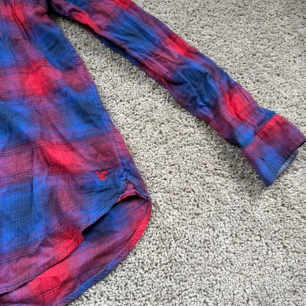 American Eagle Vintage Boyfriend Blue Red Plaid Flannel Shirt Size Medium - Image 4