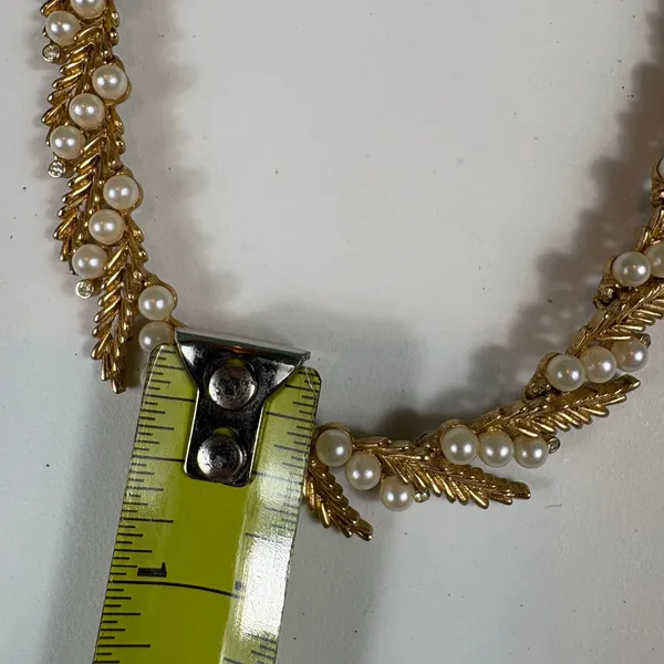 Vintage‎ Trifari Gold Tone Faux Pearl Leaf Necklace & Bracelet Set - Image 9