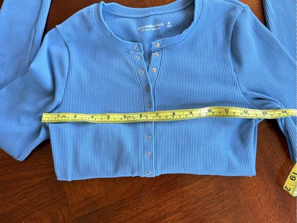 Abercrombie & Fitch light blue Henley long sleeve XS - Image 6