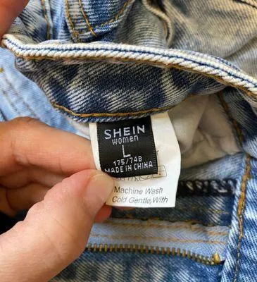 SheIn High Waisted Mom Jeans - Image 2