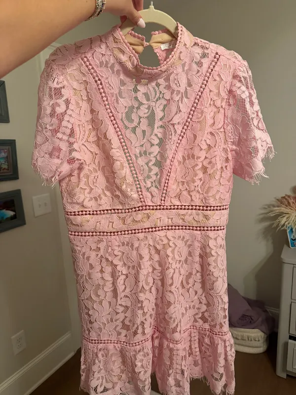 Mock Neck Scalloped Edge Open Back Pink Size L - Image 3